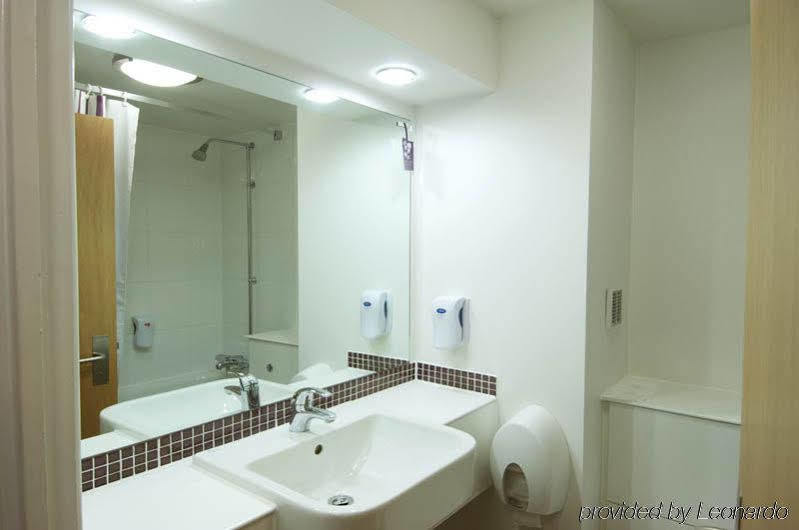 Premier Inn London Gatwick Airport East Crawley  Buitenkant foto